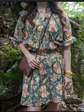 Juliet Dunn London Floral pink & green Lamé Blouson Dress Size 1/Small $385.